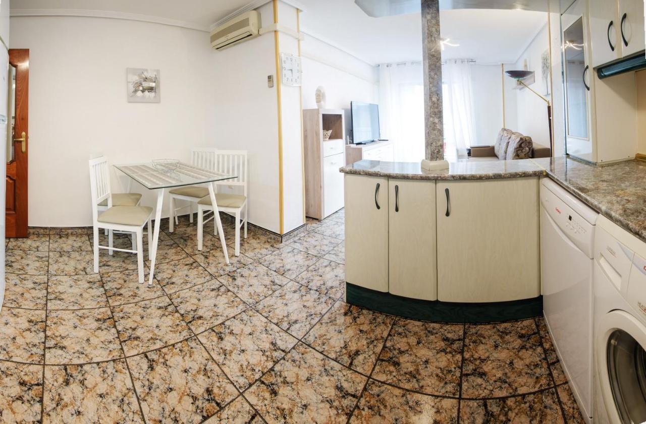 Holiday La Loma Apartment Torrevieja Buitenkant foto