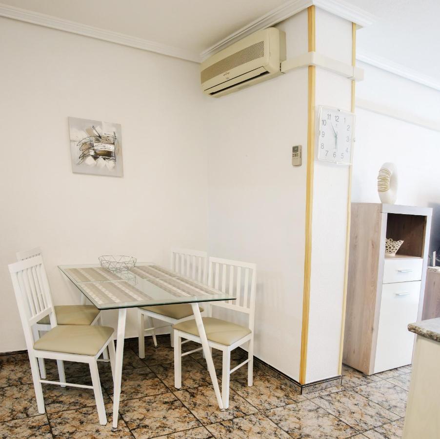 Holiday La Loma Apartment Torrevieja Buitenkant foto