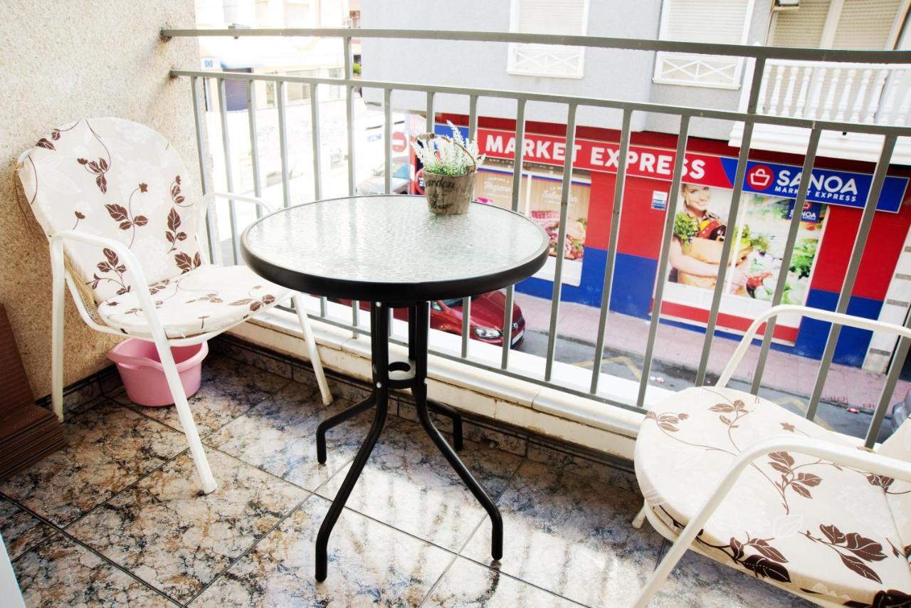 Holiday La Loma Apartment Torrevieja Buitenkant foto
